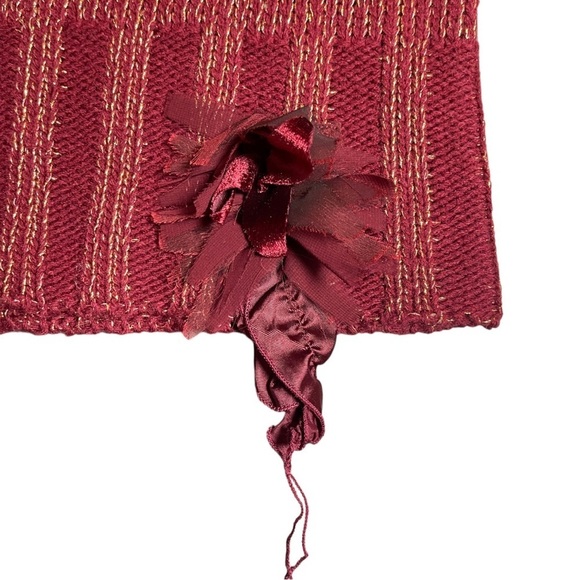 Olsen Europe Red Gold Metallic Ribbed Knit Sweater Floral Appliqué Detail Sz 10 - Picture 6 of 10